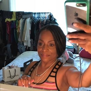 Meet your Posher, Annette